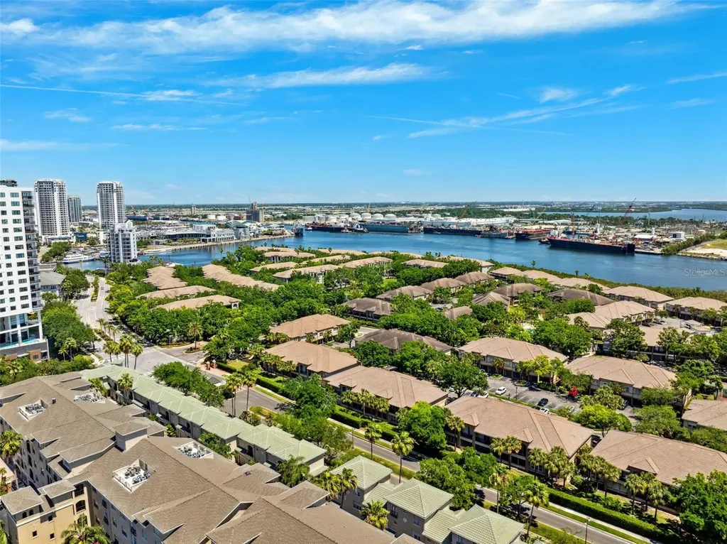 501 Knights Run Avenue Tampa FL 33602