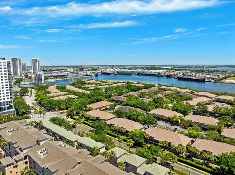 501 Knights Run Avenue Tampa FL 33602