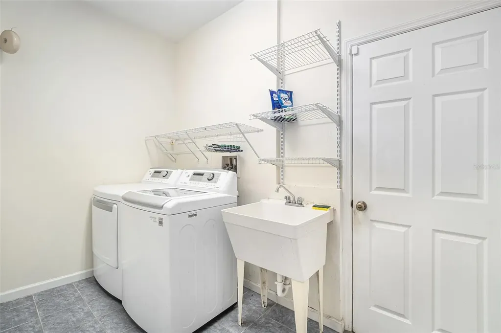 2083 NW 57th Court Ocala FL 34482