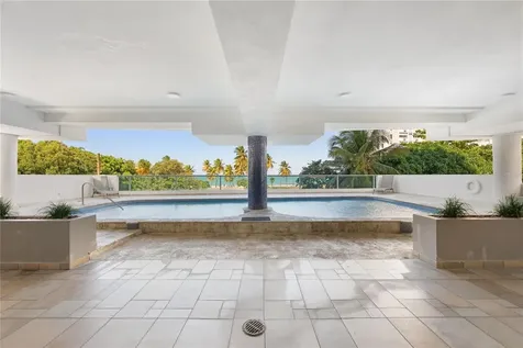 5575 Avenida Isla Verde Carolina PR 00979