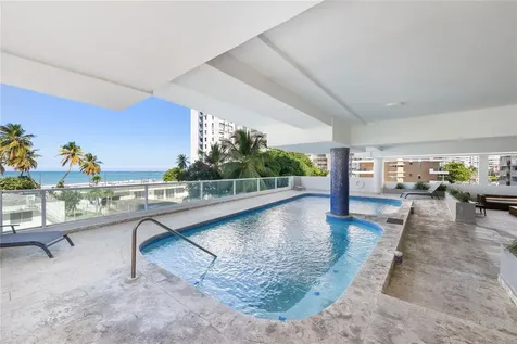 5575 Avenida Isla Verde Carolina PR 00979