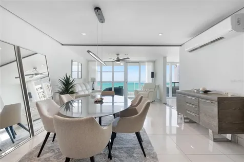 5575 Avenida Isla Verde Carolina PR 00979