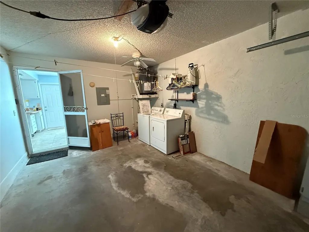 8472 Deauville N Pinellas Park FL 33781