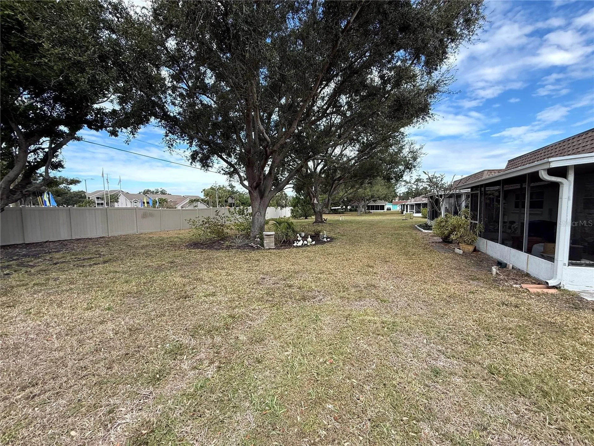 8472 Deauville N Pinellas Park FL 33781