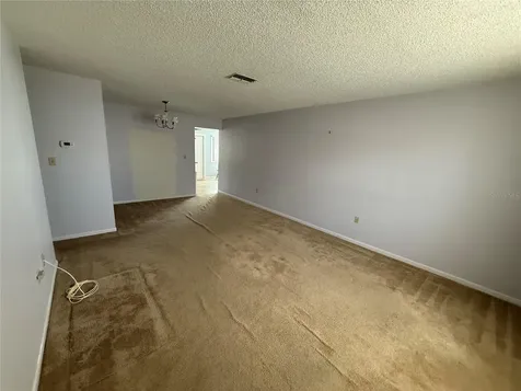 8472 Deauville N Pinellas Park FL 33781