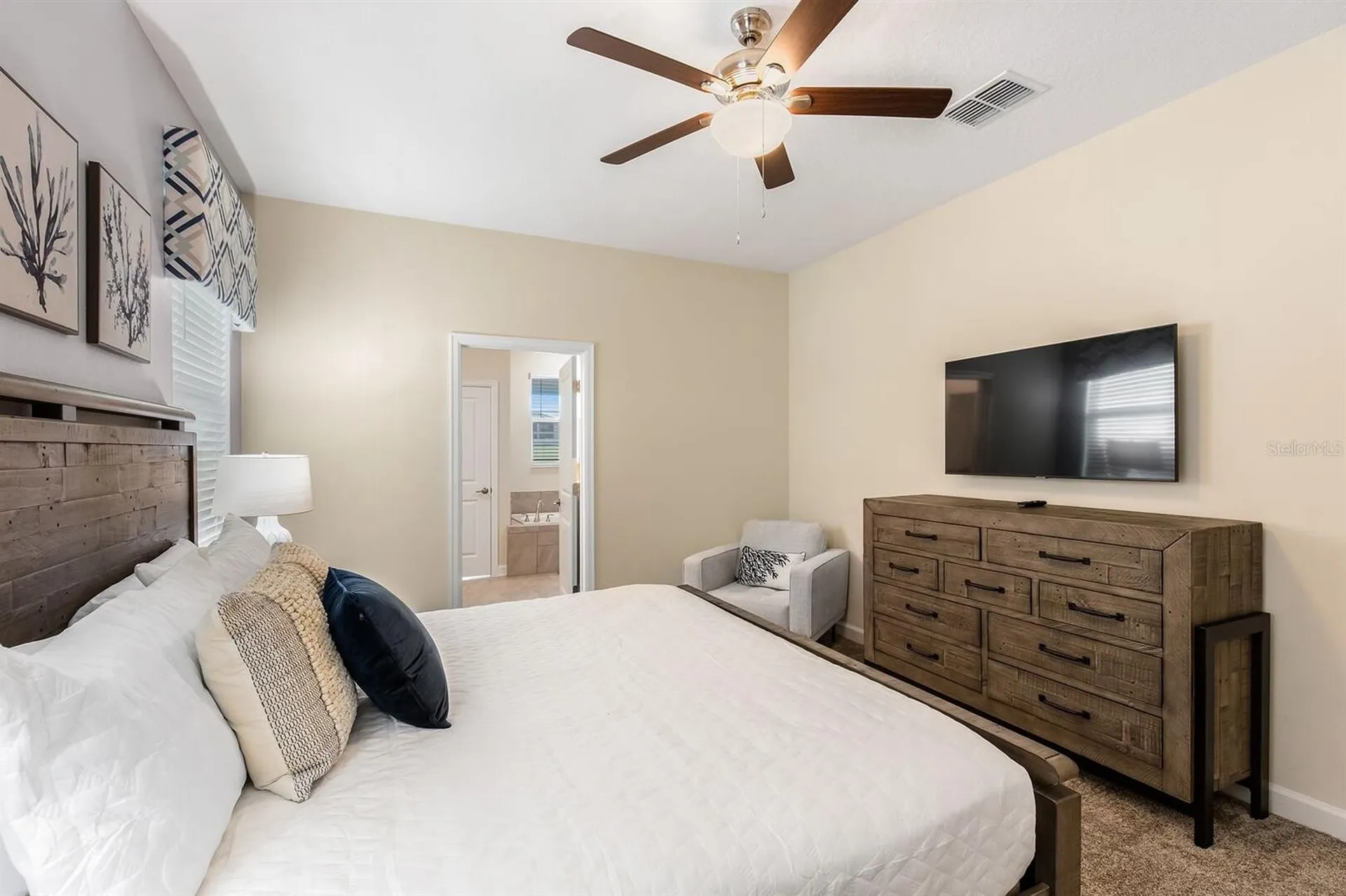 9012 Sommerset Hills Drive Davenport FL 33896