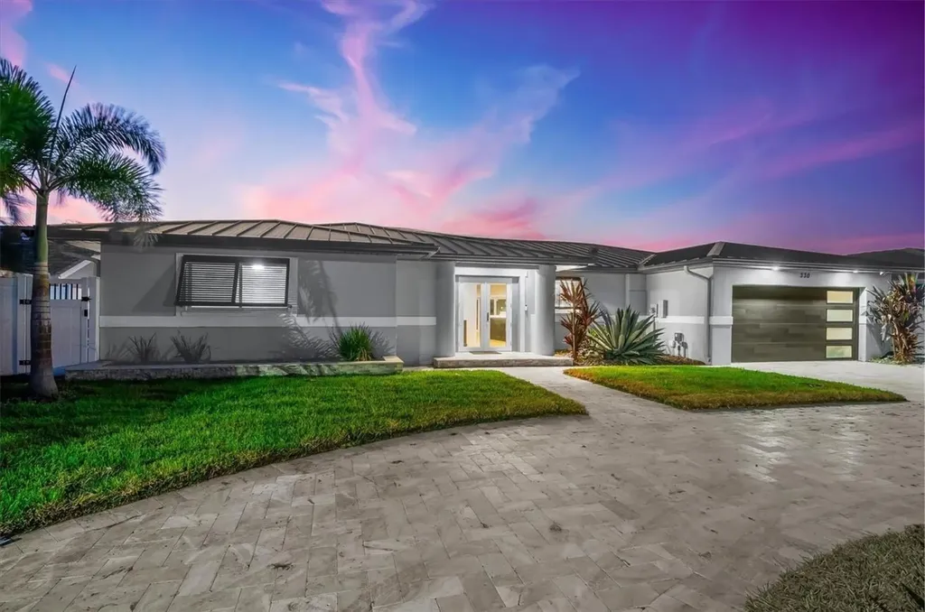 330 Leeward Island Clearwater Beach FL 33767