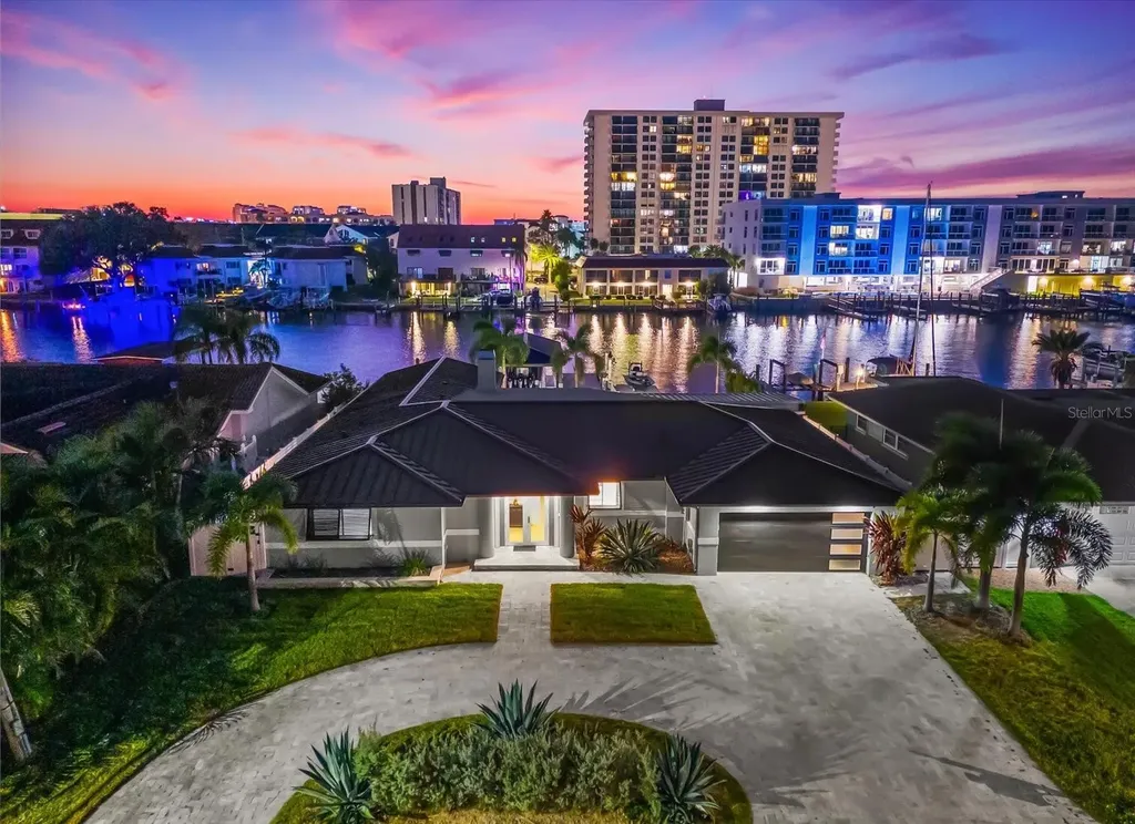 330 Leeward Island Clearwater Beach FL 33767