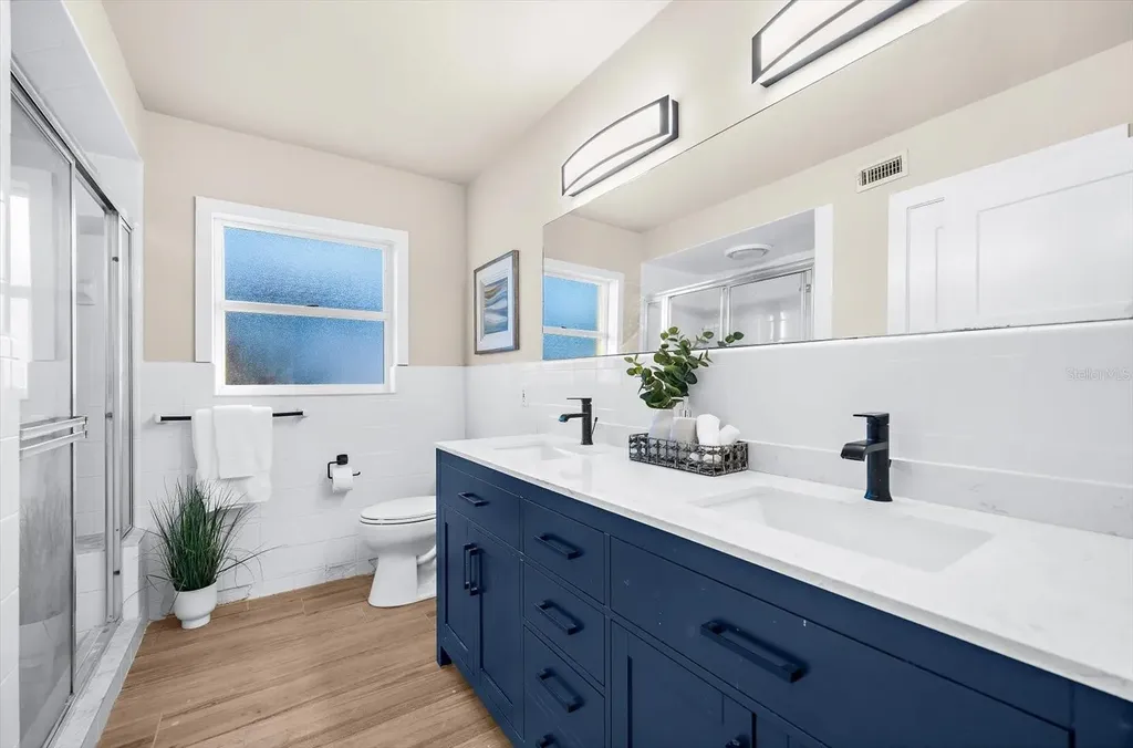 330 Leeward Island Clearwater Beach FL 33767