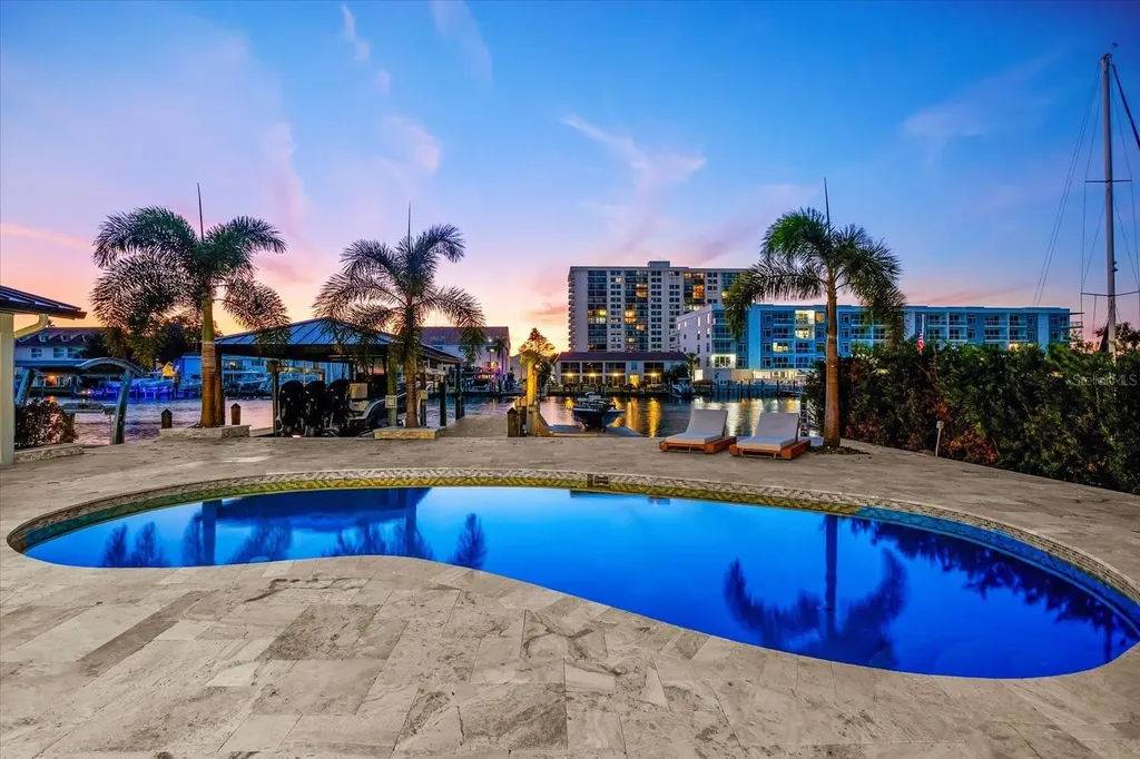 330 Leeward Island Clearwater Beach FL 33767