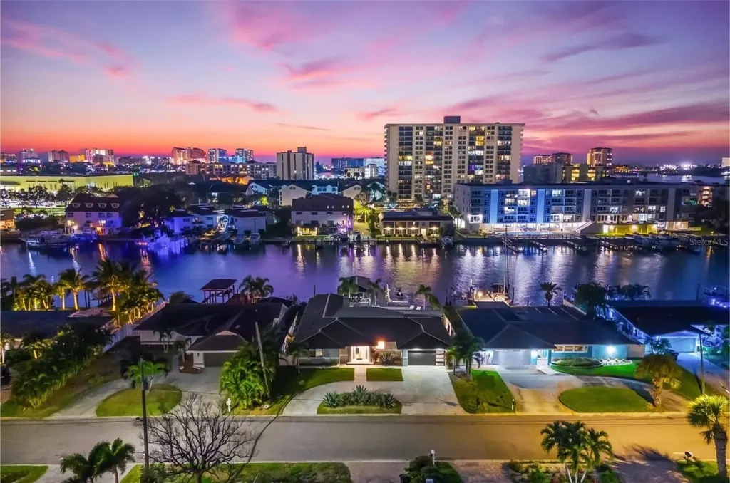 330 Leeward Island Clearwater Beach FL 33767