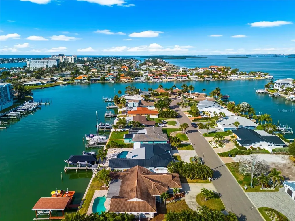 330 Leeward Island Clearwater Beach FL 33767
