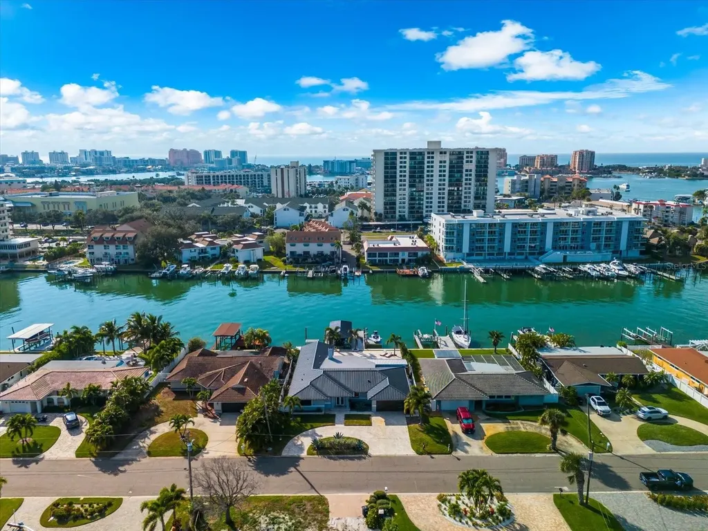 330 Leeward Island Clearwater Beach FL 33767