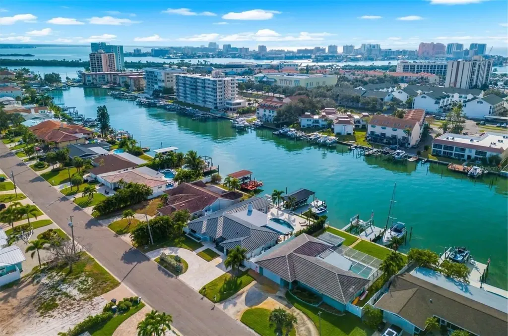 330 Leeward Island Clearwater Beach FL 33767