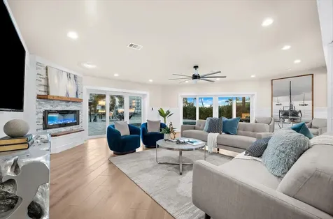 330 Leeward Island Clearwater Beach FL 33767