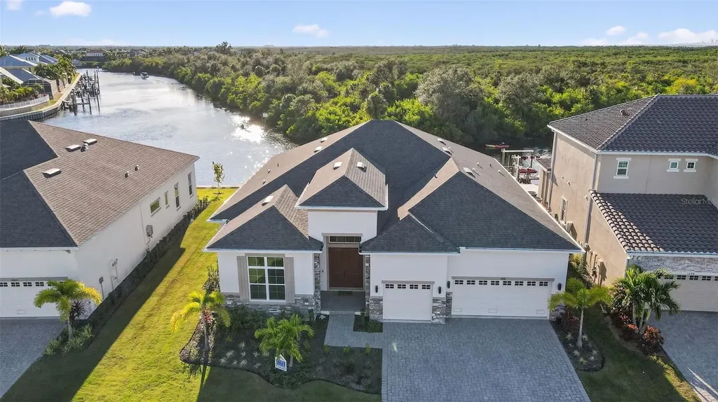 1088 Signet Drive Apollo Beach FL 33572