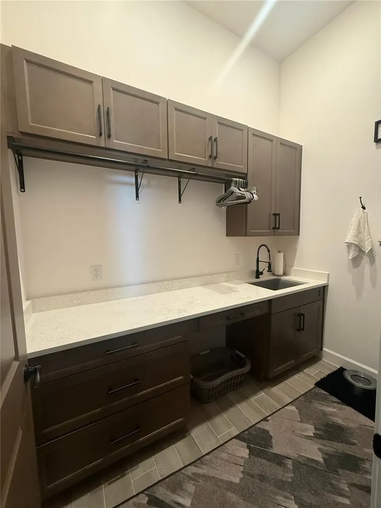 1088 Signet Drive Apollo Beach FL 33572