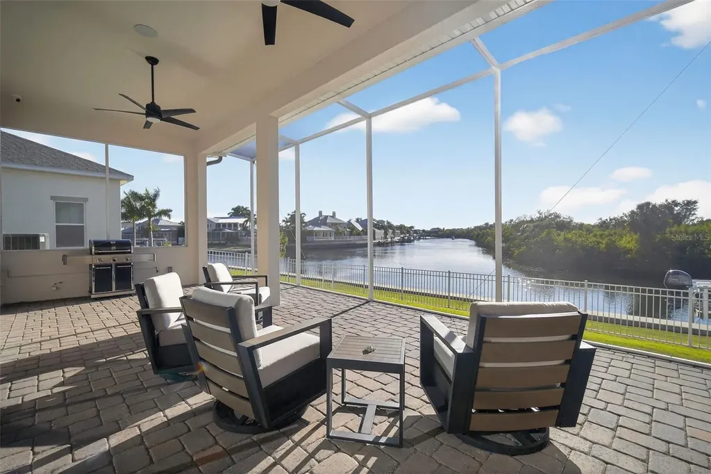 1088 Signet Drive Apollo Beach FL 33572