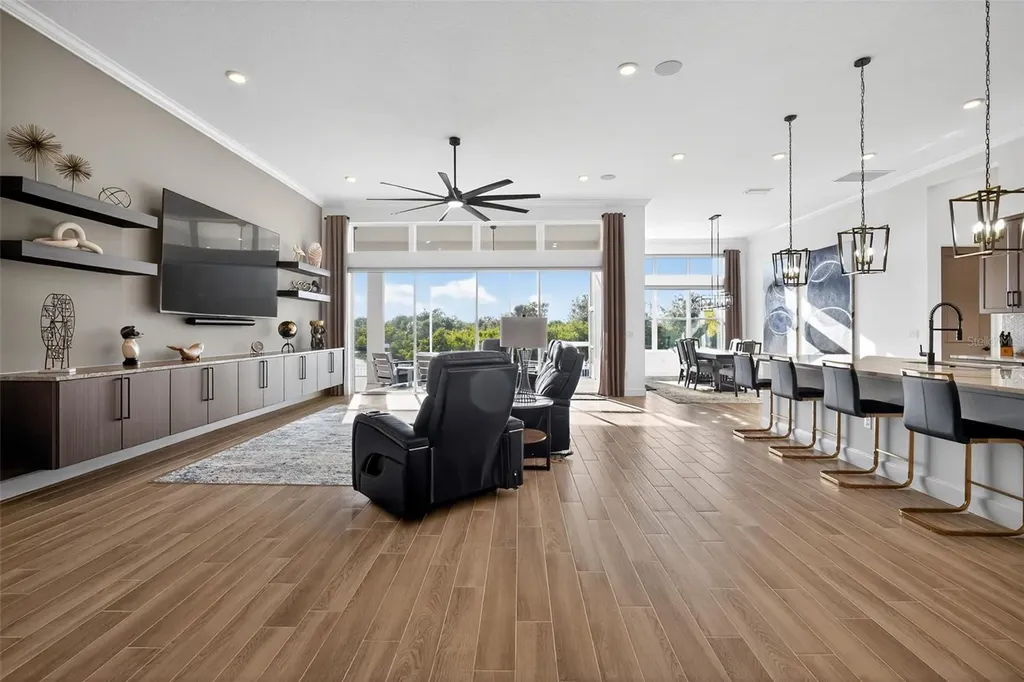 1088 Signet Drive Apollo Beach FL 33572