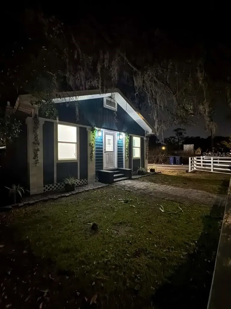 1118 E Linebaugh Avenue Tampa FL 33612