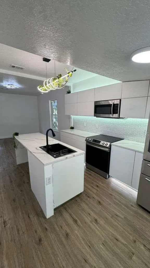 1118 E Linebaugh Avenue Tampa FL 33612