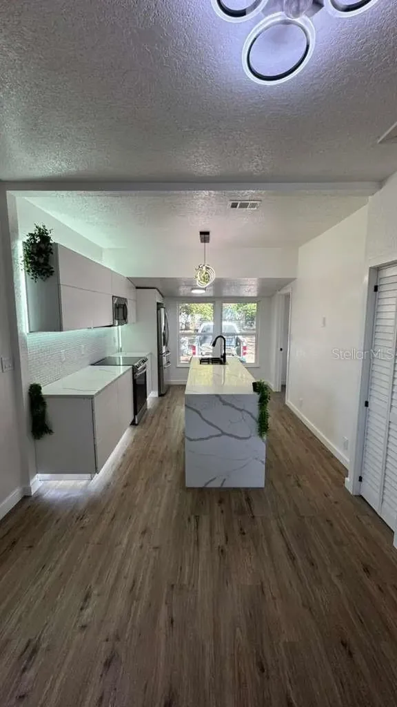 1118 E Linebaugh Avenue Tampa FL 33612