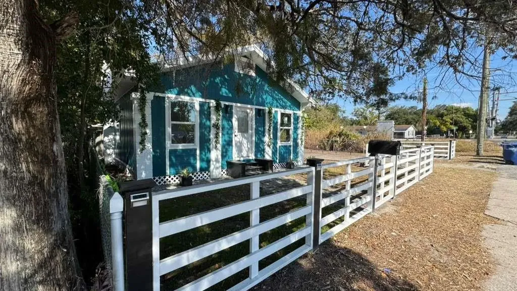 1118 E Linebaugh Avenue Tampa FL 33612