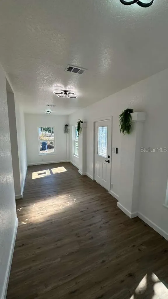 1118 E Linebaugh Avenue Tampa FL 33612