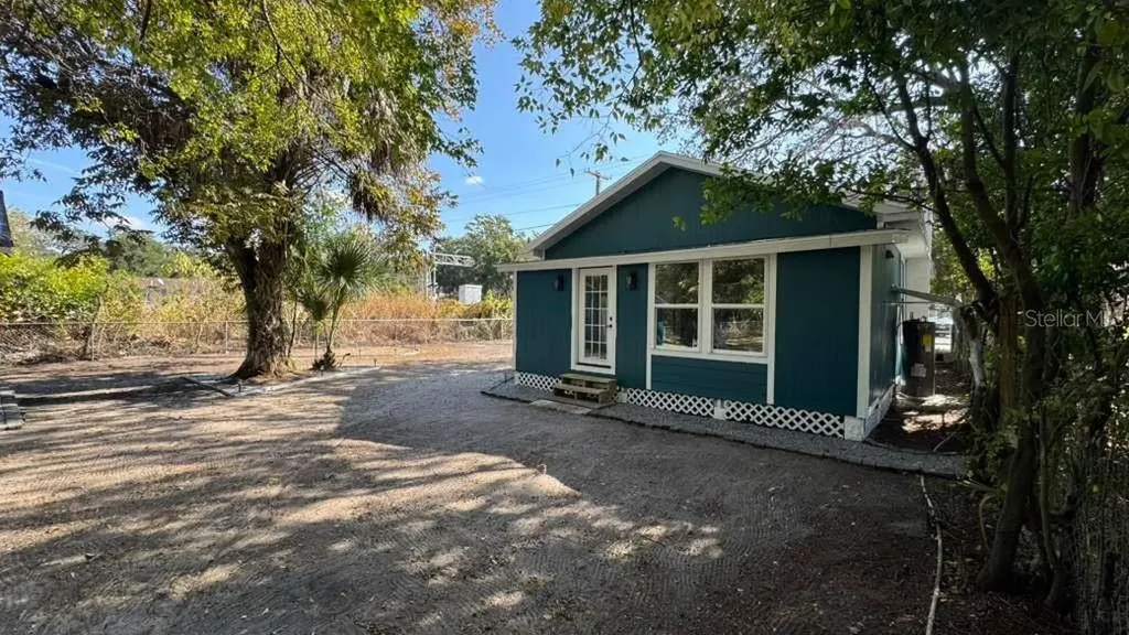 1118 E Linebaugh Avenue Tampa FL 33612