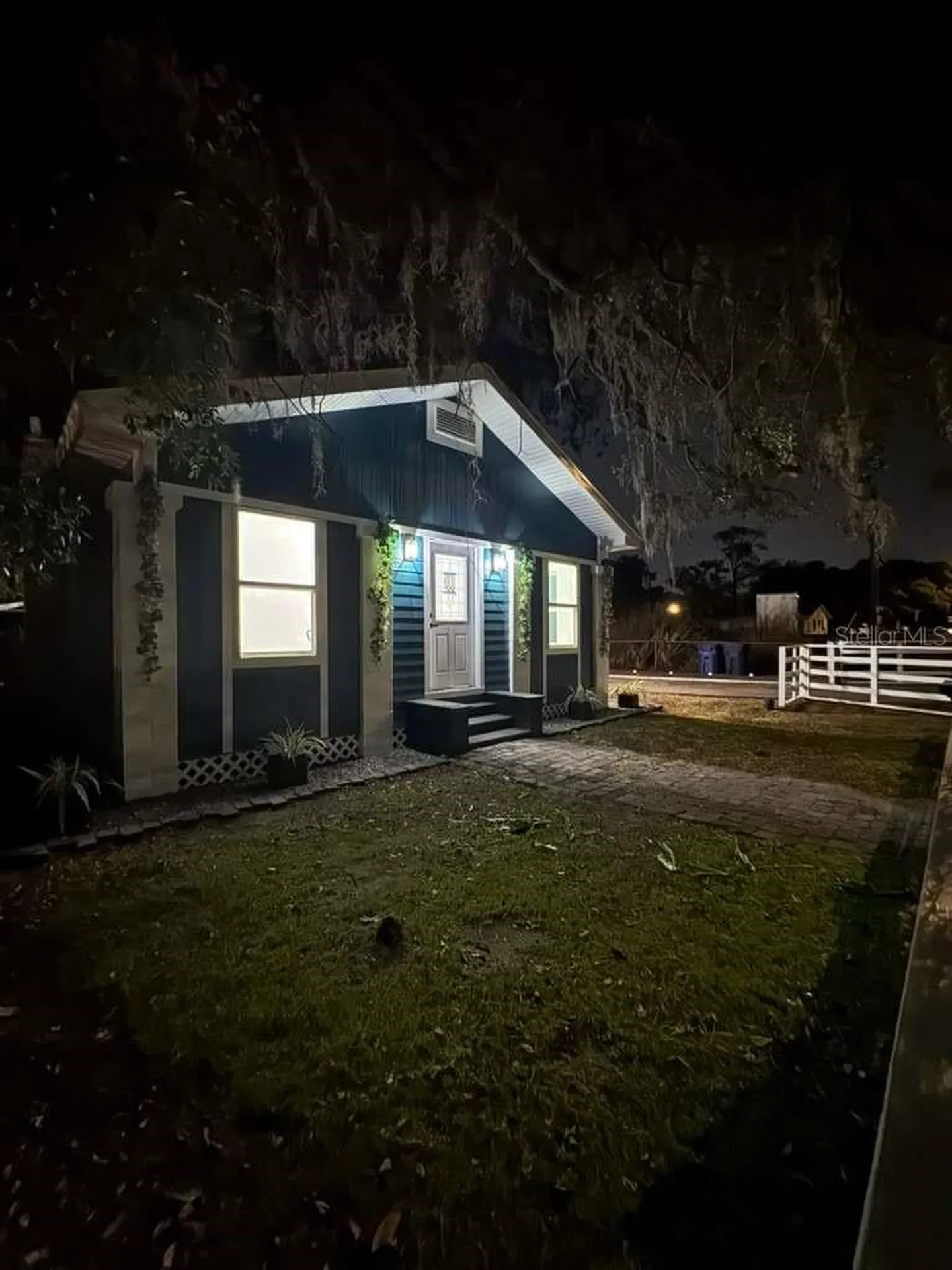 1118 E Linebaugh Avenue Tampa FL 33612