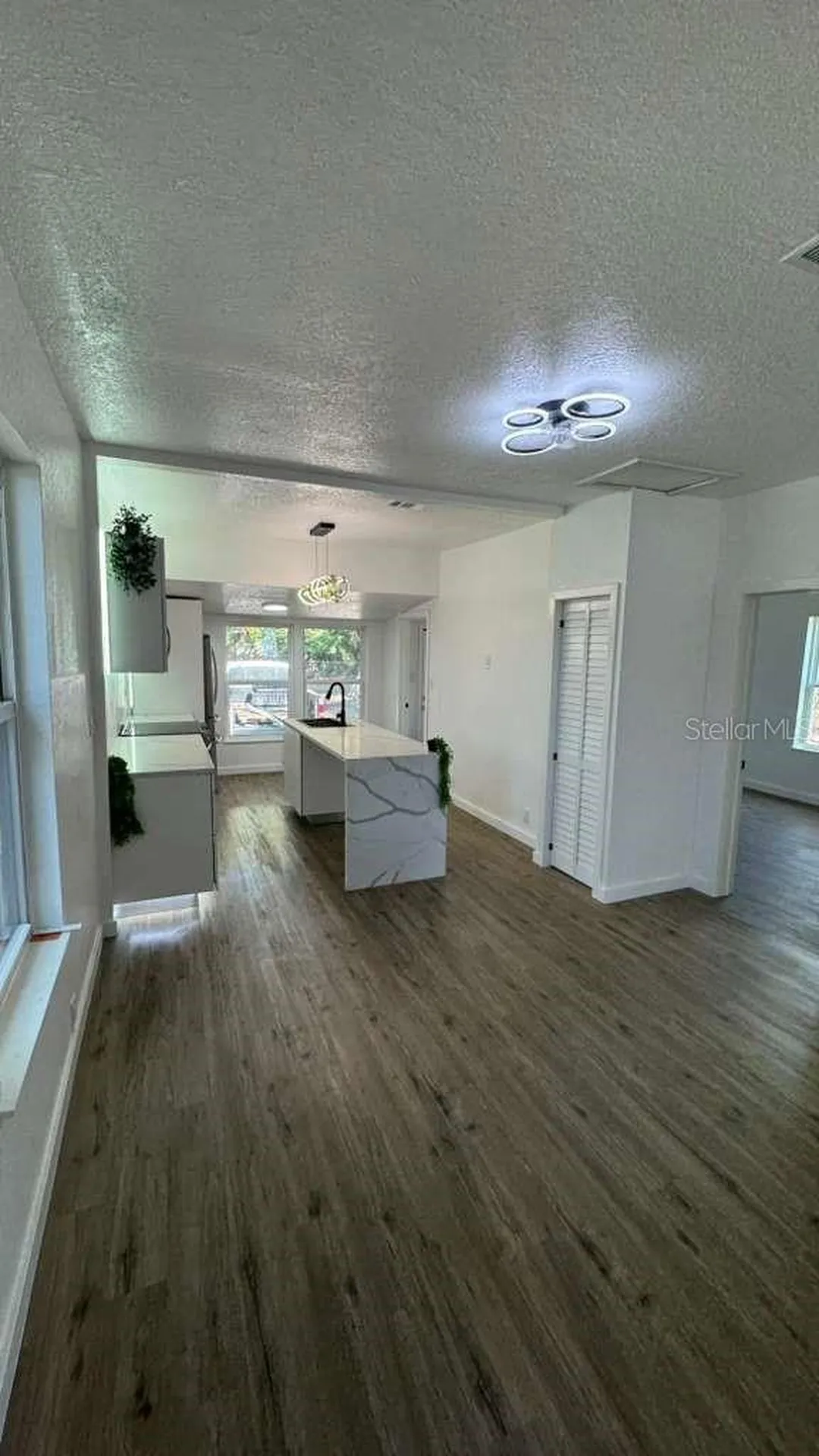 1118 E Linebaugh Avenue Tampa FL 33612