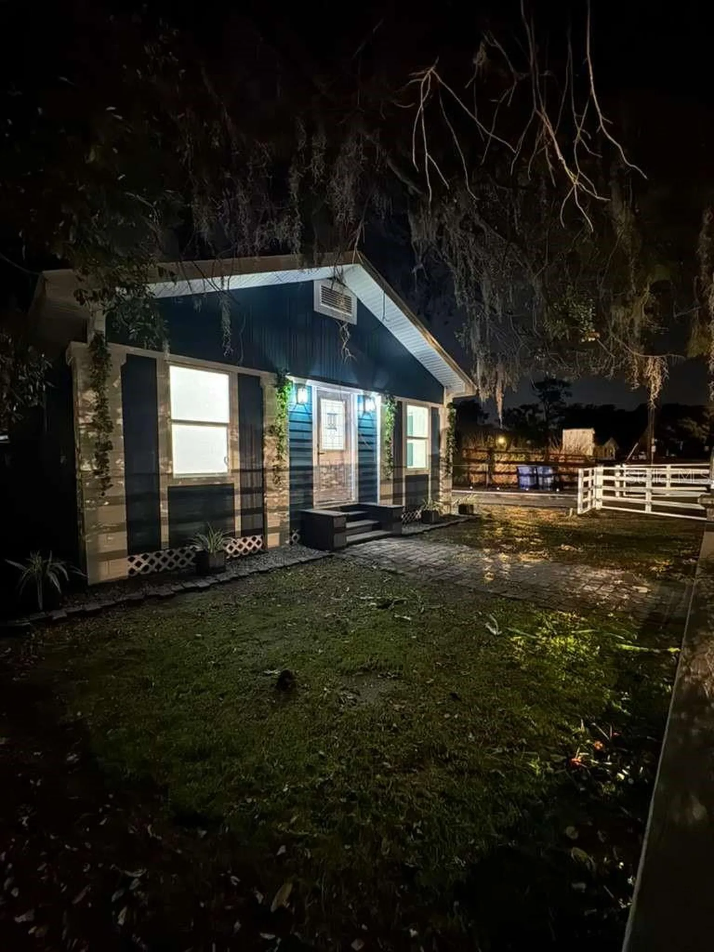 1118 E Linebaugh Avenue Tampa FL 33612