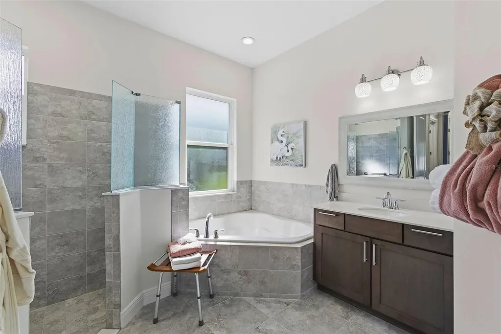 5090 Greens Drive Lady Lake FL 32159