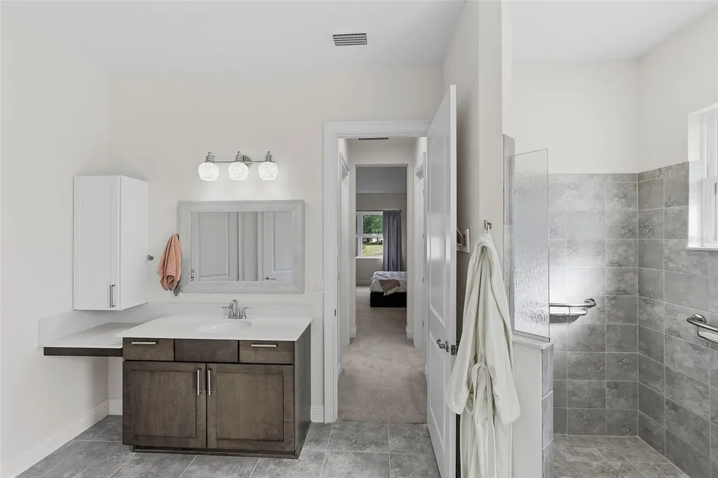 5090 Greens Drive Lady Lake FL 32159