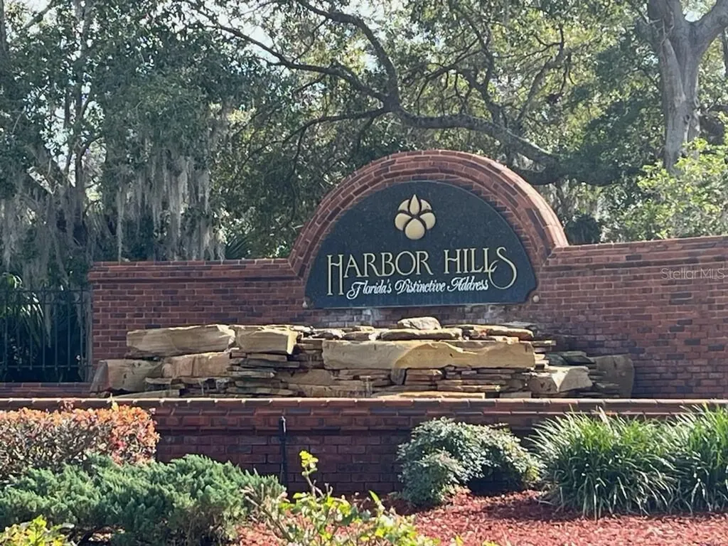 5090 Greens Drive Lady Lake FL 32159