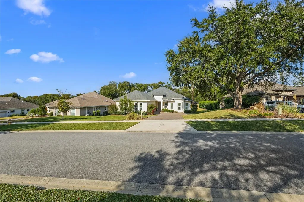 5090 Greens Drive Lady Lake FL 32159