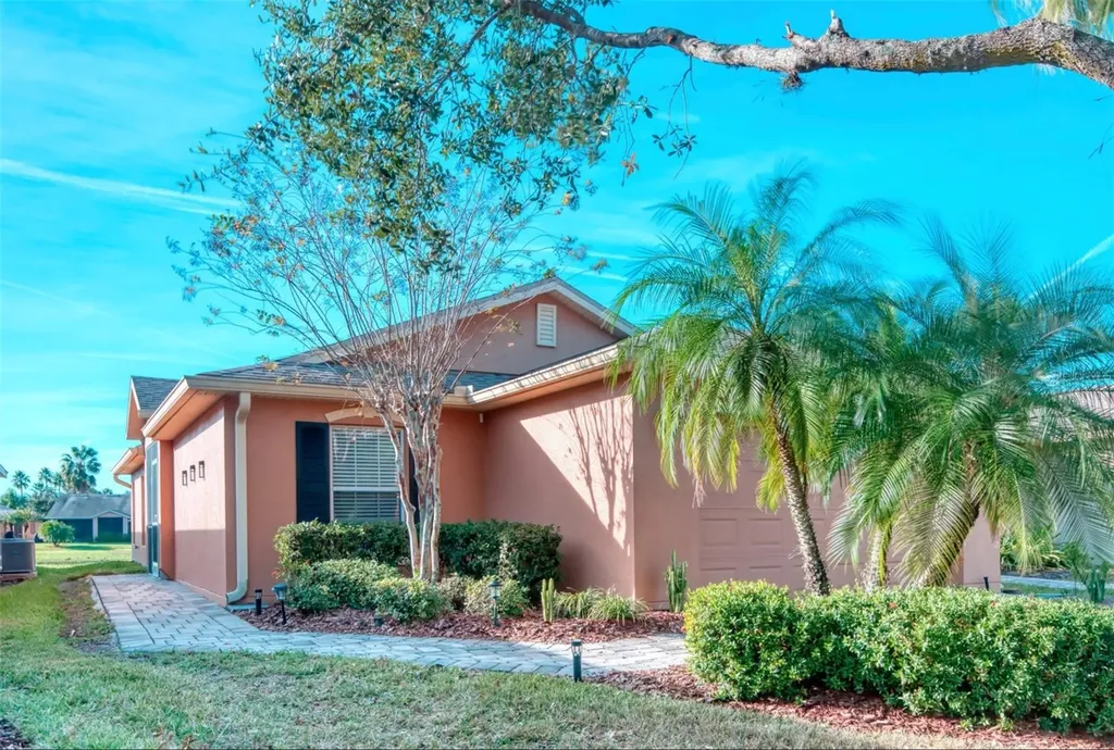 601 Grand Canal Drive Kissimmee FL 34759