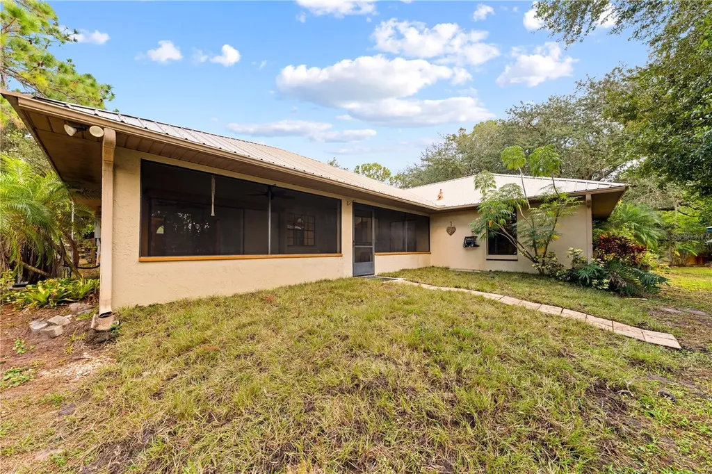 1860 Mustang Court St Cloud FL 34771
