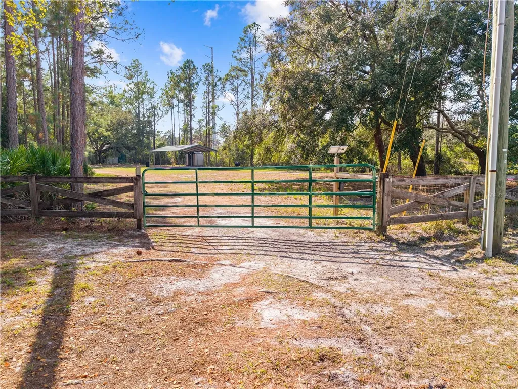 1860 Mustang Court St Cloud FL 34771
