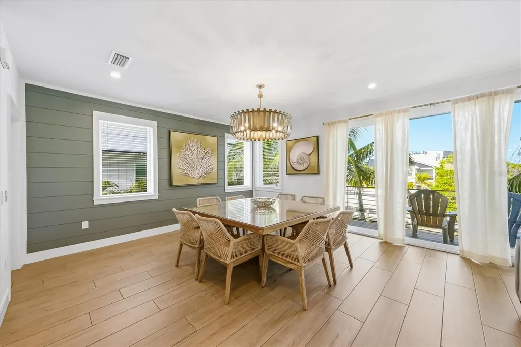 403 20th Place N Bradenton Beach FL 34217