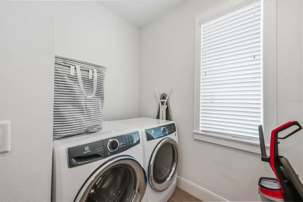 403 20th Place N Bradenton Beach FL 34217