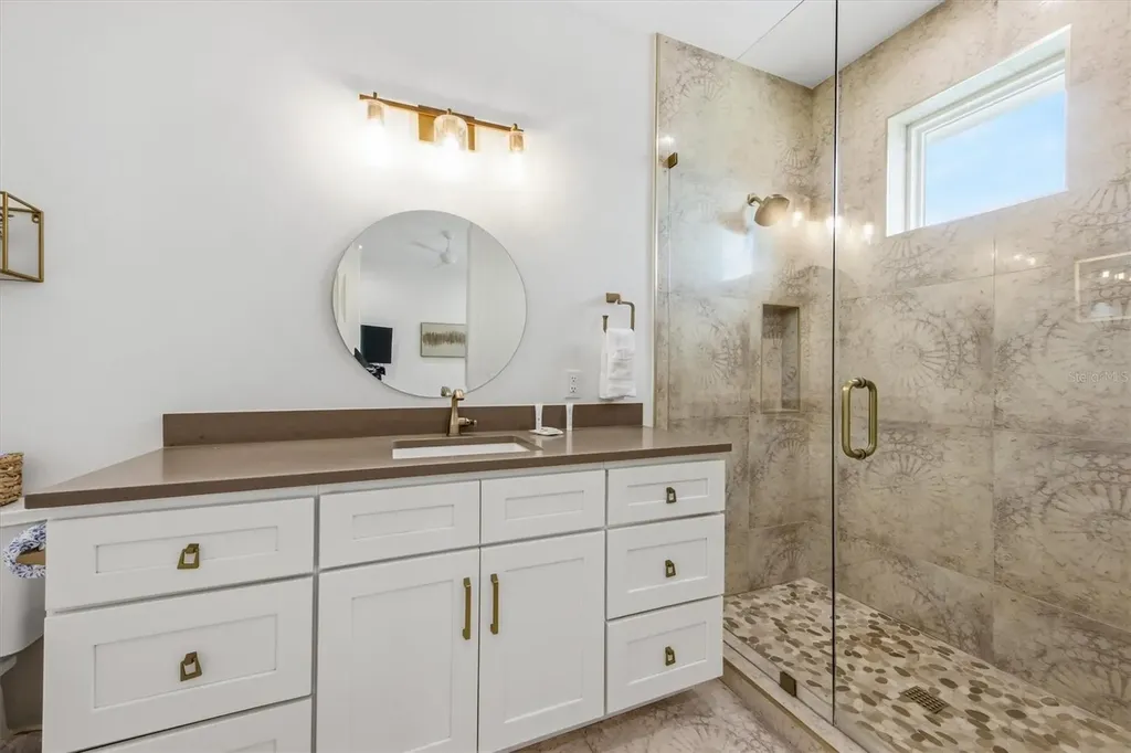403 20th Place N Bradenton Beach FL 34217