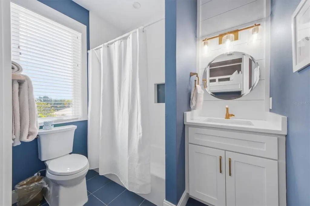 403 20th Place N Bradenton Beach FL 34217