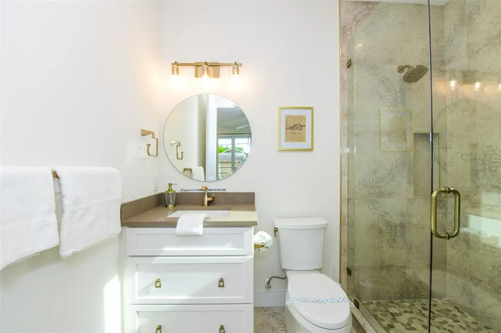403 20th Place N Bradenton Beach FL 34217