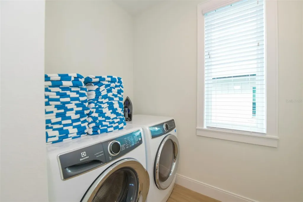403 20th Place N Bradenton Beach FL 34217