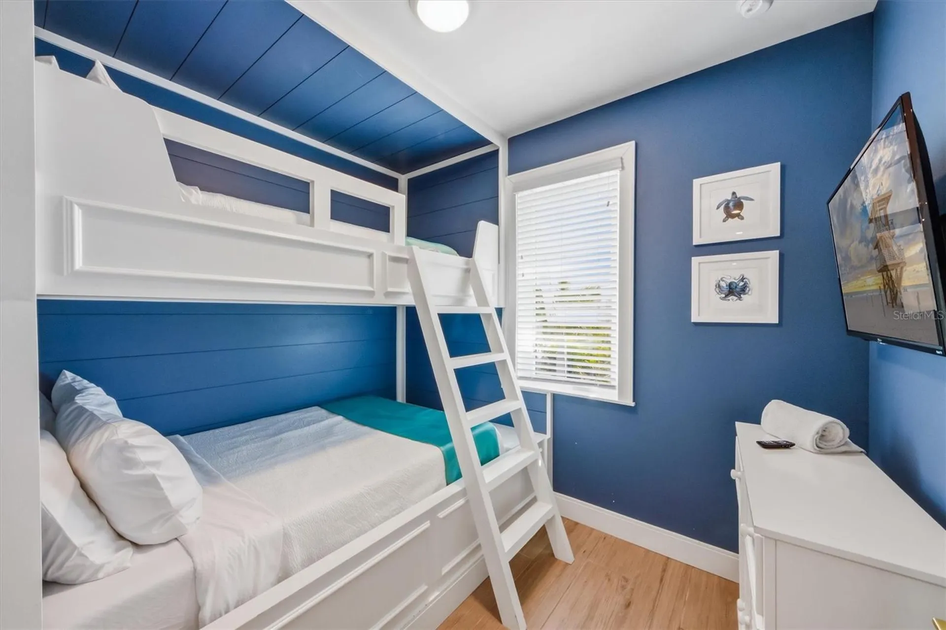 403 20th Place N Bradenton Beach FL 34217