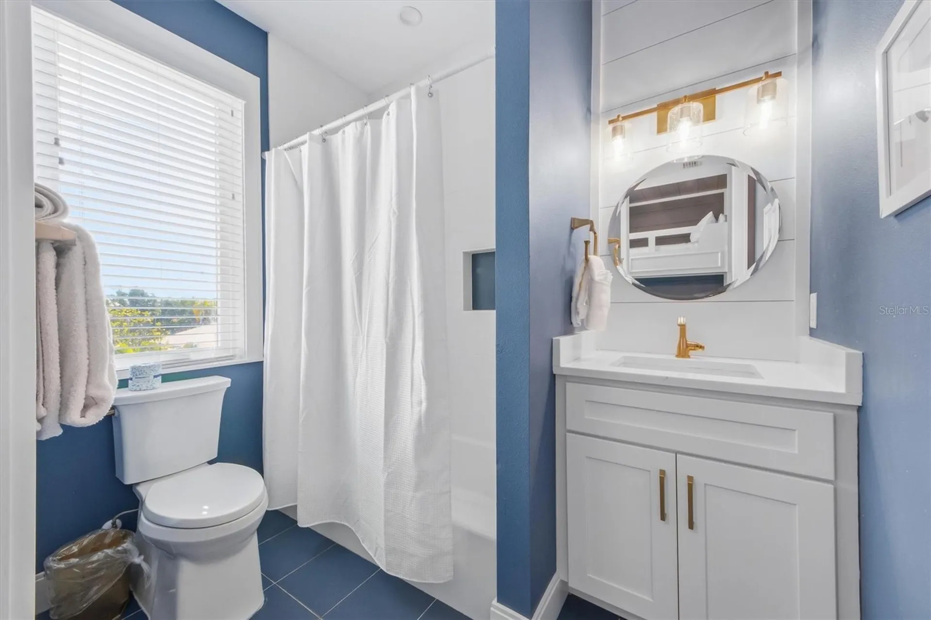 403 20th Place N Bradenton Beach FL 34217