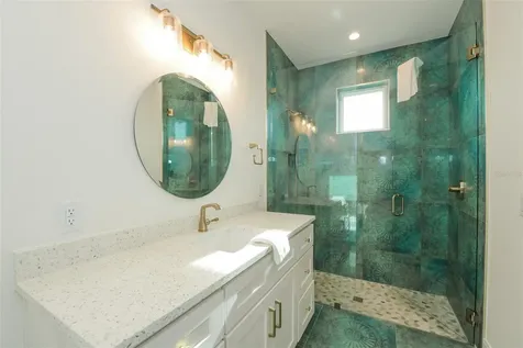 403 20th Place N Bradenton Beach FL 34217