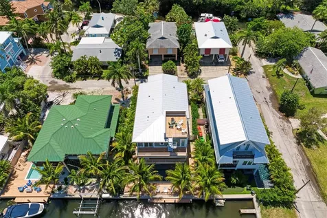 403 20th Place N Bradenton Beach FL 34217