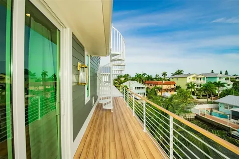 403 20th Place N Bradenton Beach FL 34217